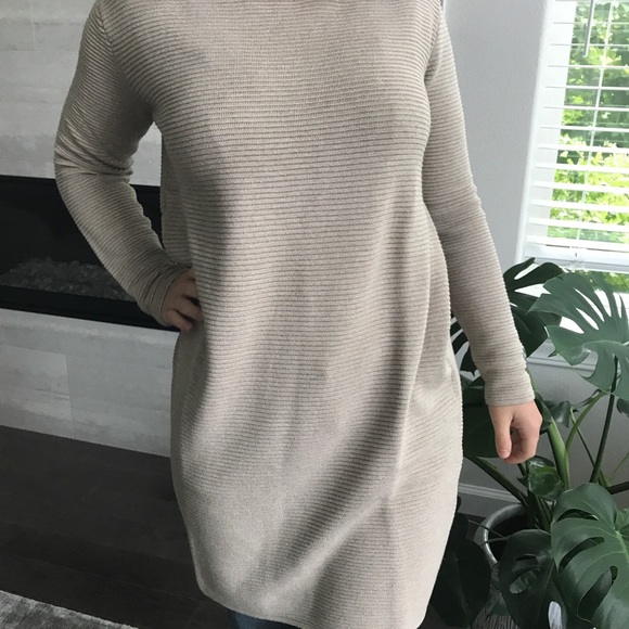 Wilfred Dresses & Skirts - Wilfred Silk + Cashmere Sweater Dress